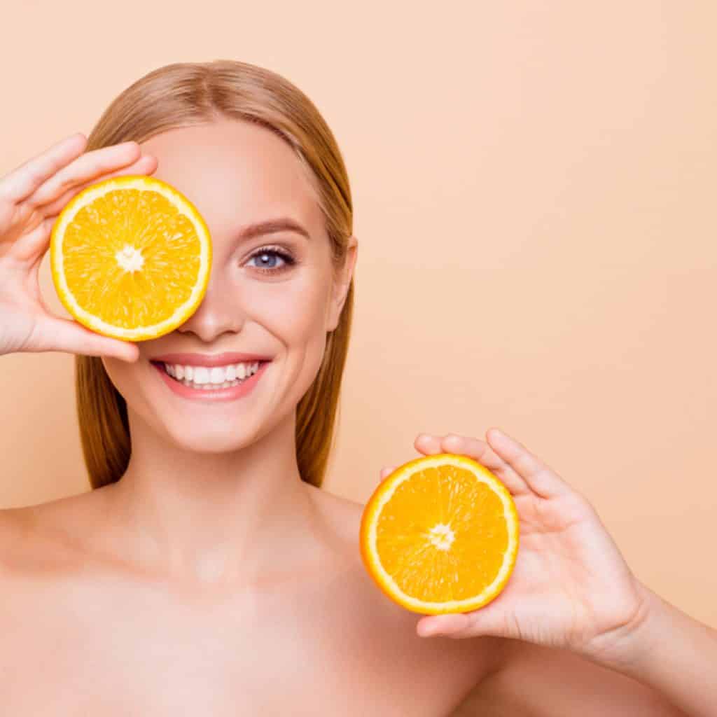 Vitamin C helps rejuvenate facial skin 